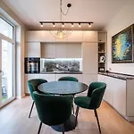 Apartment Smart Warna