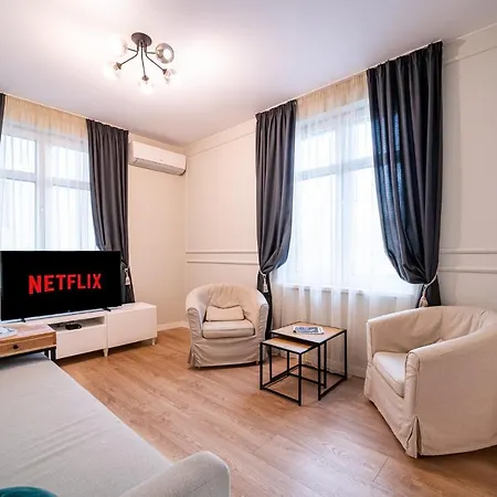 Smart * Varna